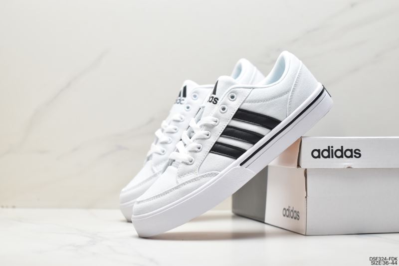 Adidas Sneakers